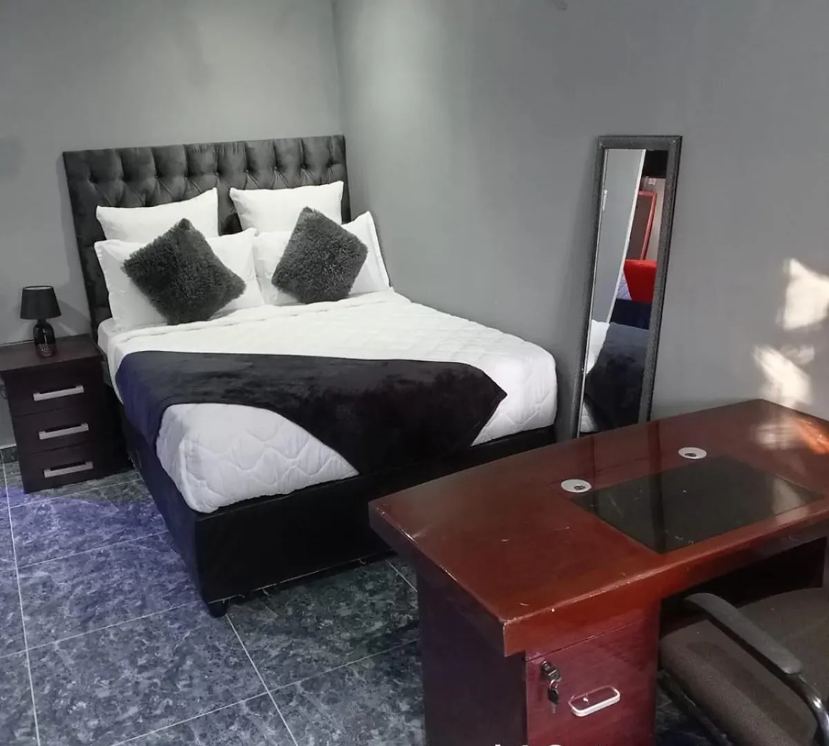 Ufc Guesthouse Bellville Le Cap