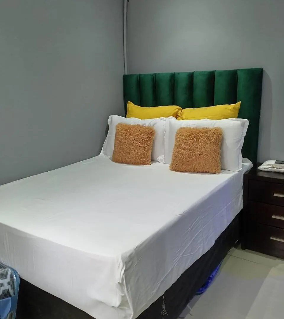 Ufc Guesthouse Bellville Ciudad del Cabo 0*,